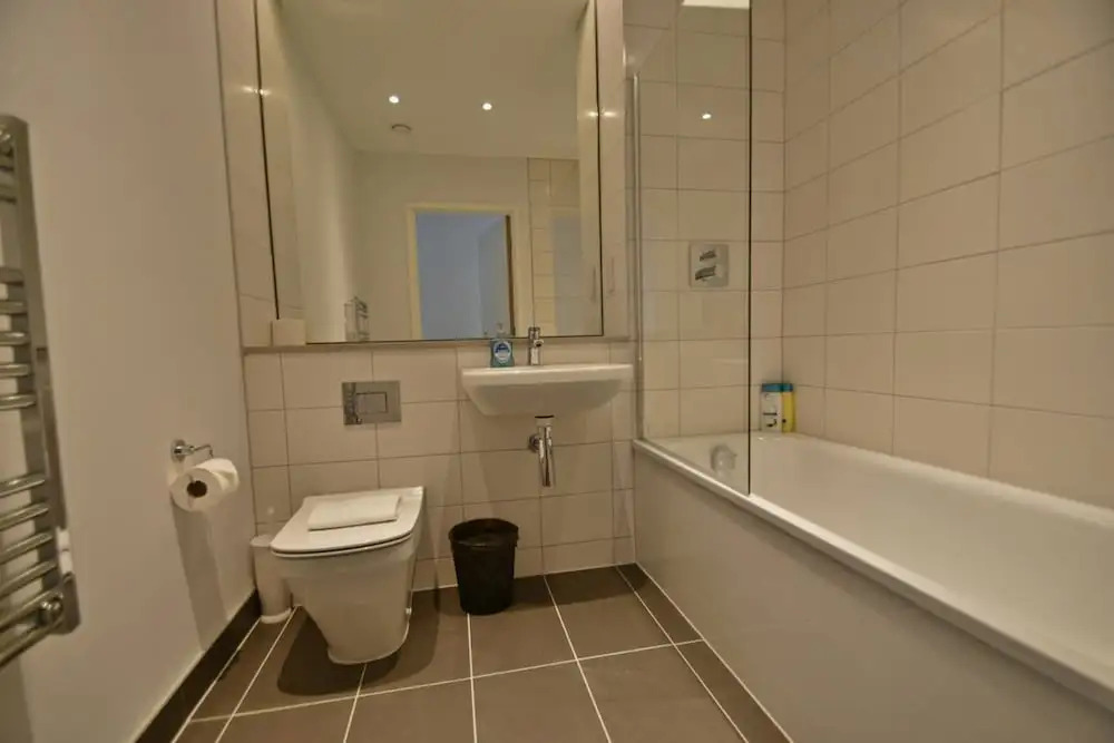 Modern 2 Bedroom Apartment in Green Gate