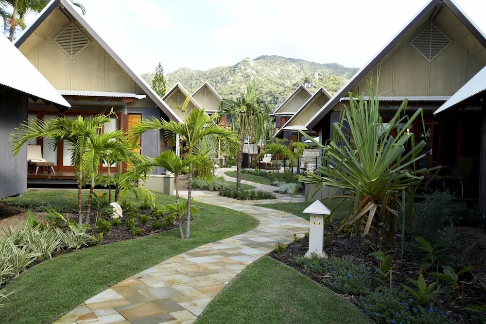 Pure Magnetic Villa 5