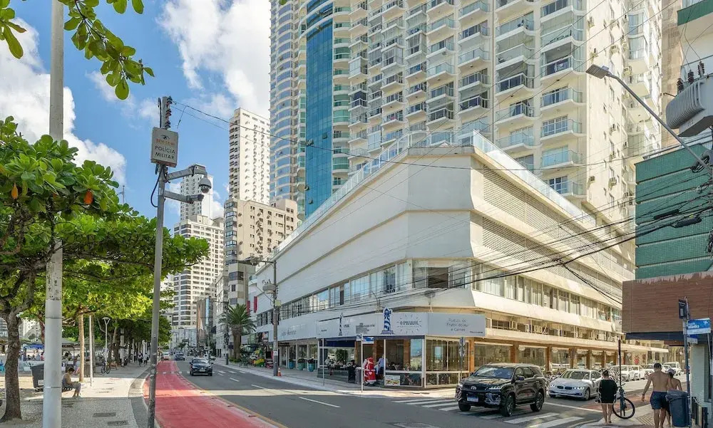 Well-located ap in Beachfront Condominium Iptr0171