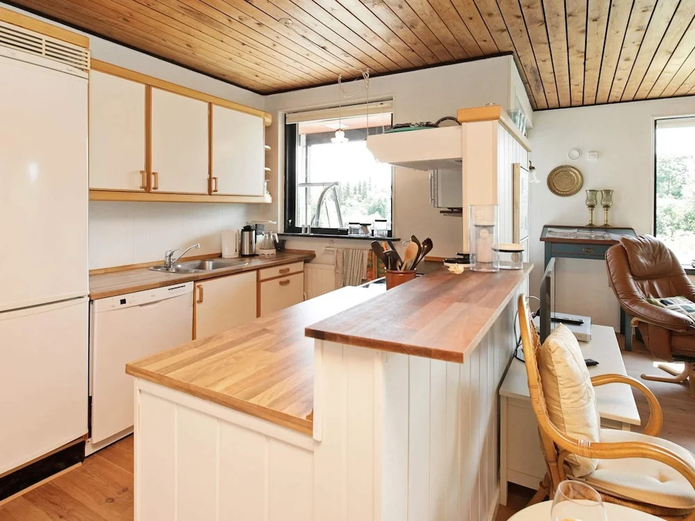8 person holiday home in Struer-By Traum