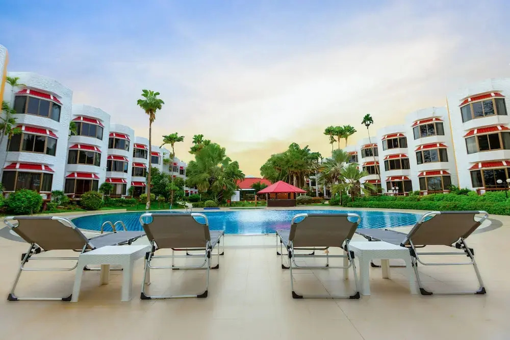 Palmeraiebeach Resort Rayong ปาล์มมาลี บีช รีสอร์ท ระยอง 罗勇棕榈树海滩酒店