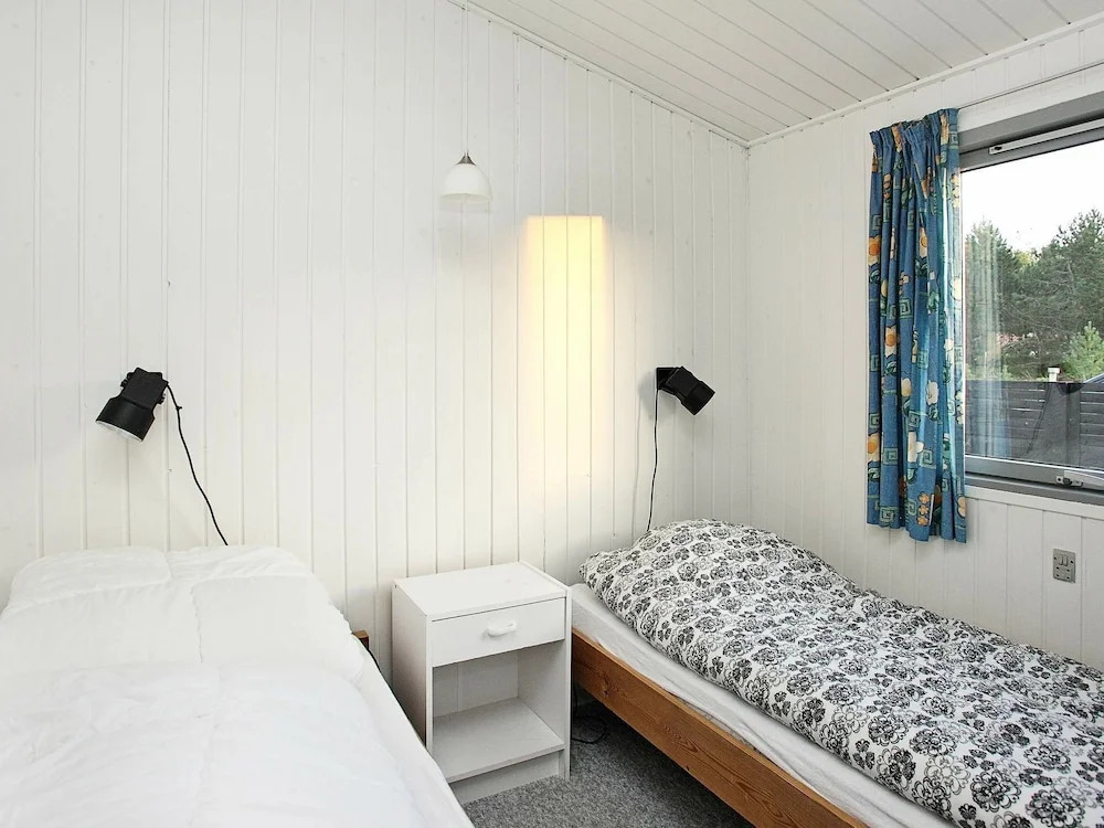 6 person holiday home in Thisted-By Traum