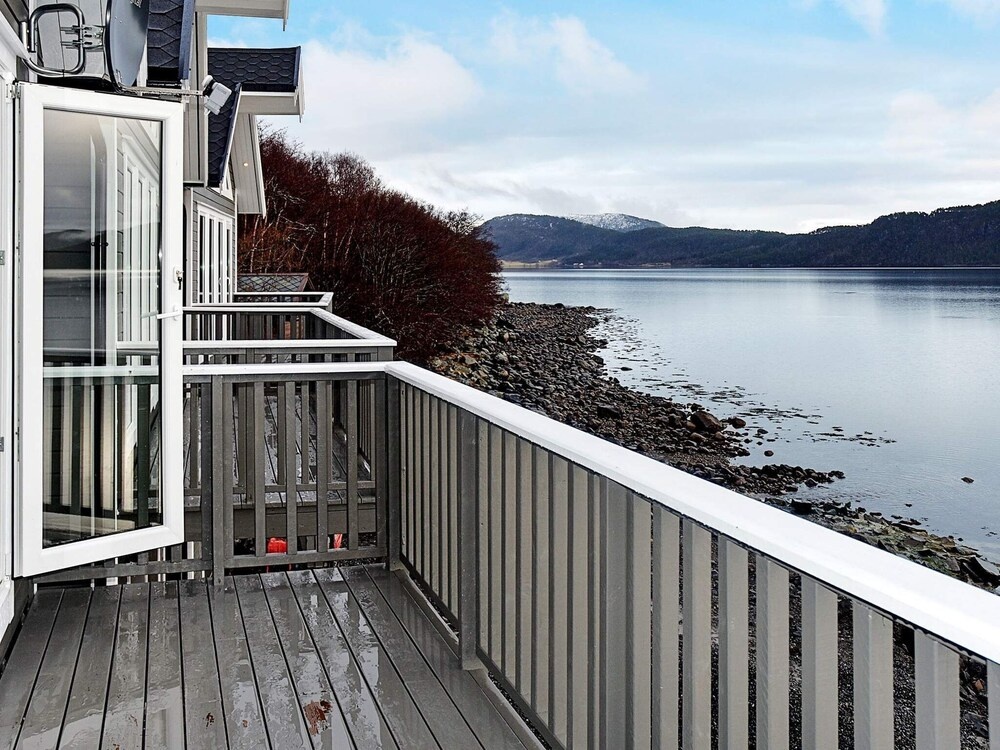 6 person holiday home in VATNE