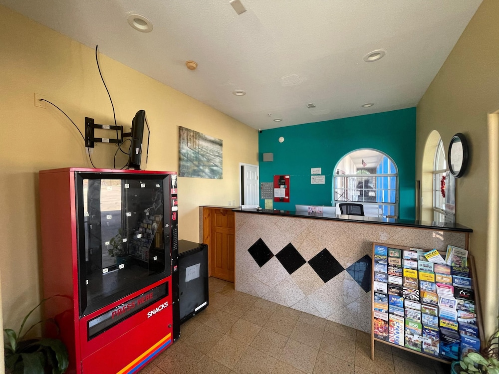 Airport Inn & Suites South Padre Island I 37
