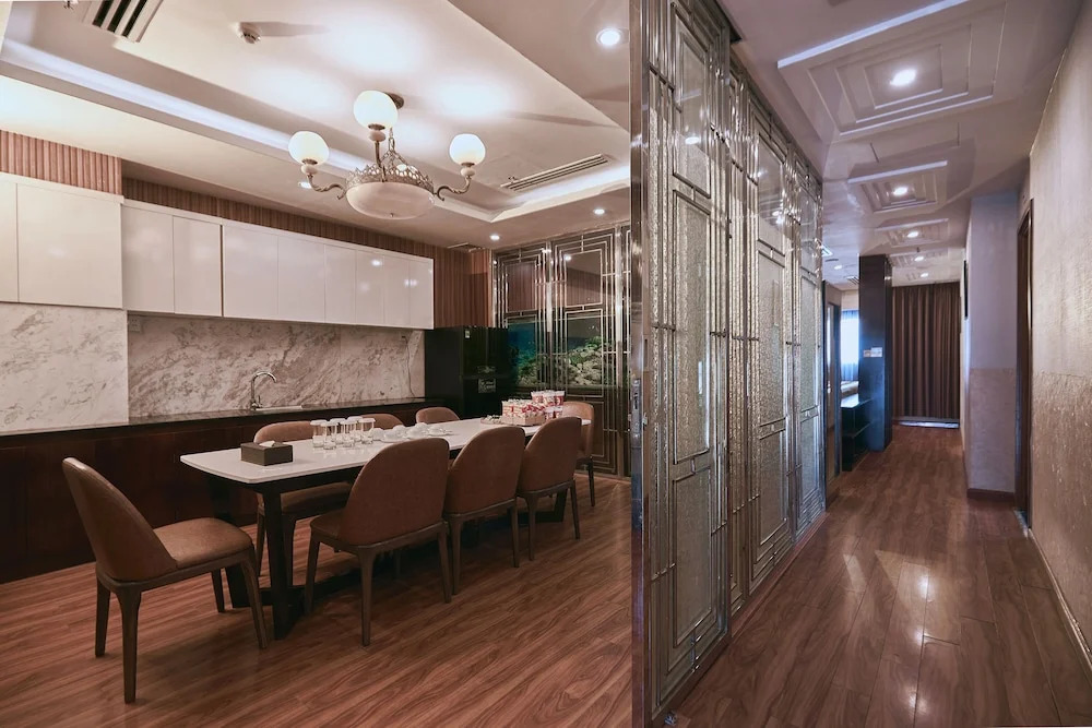 Mercury Boutique - Hotel & Apartment in Danang Central