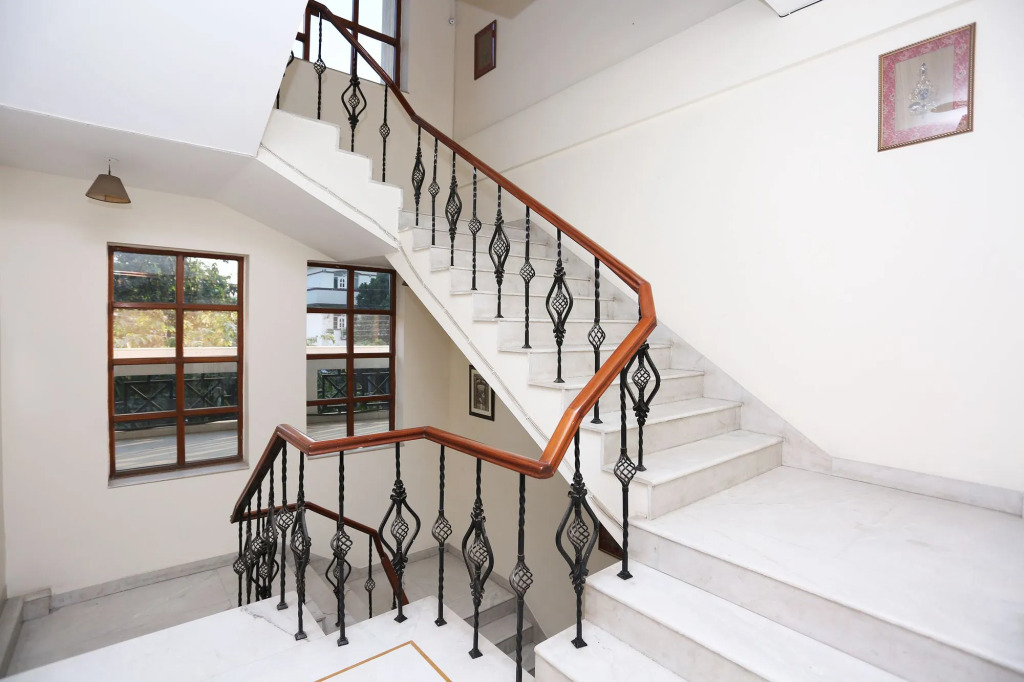 OYO 545 the Abode