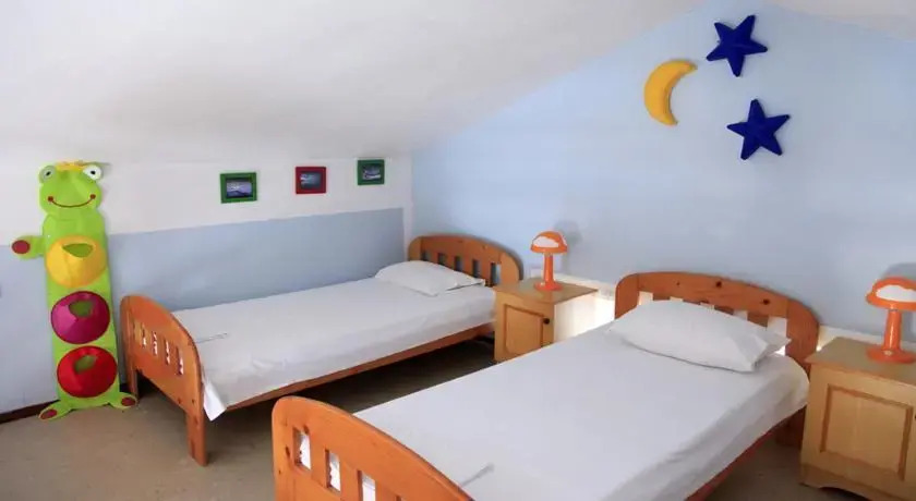 Nefeli Apartments