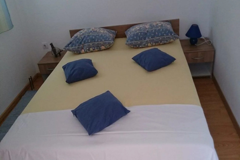 Apartments Zelic Tucepi