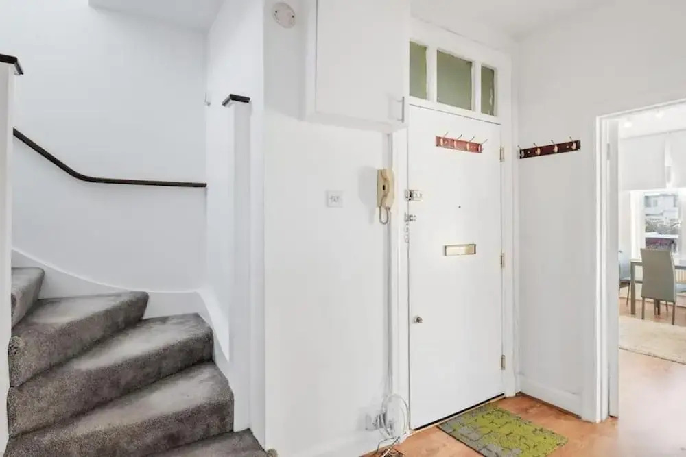 Duplex 3 Bedroom Flat Golders Green Central London