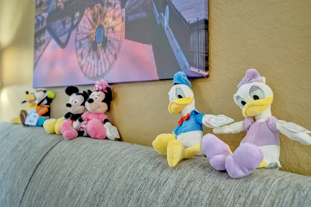 10 Mins To Disney NO Fees Heated Pool Hot Tub