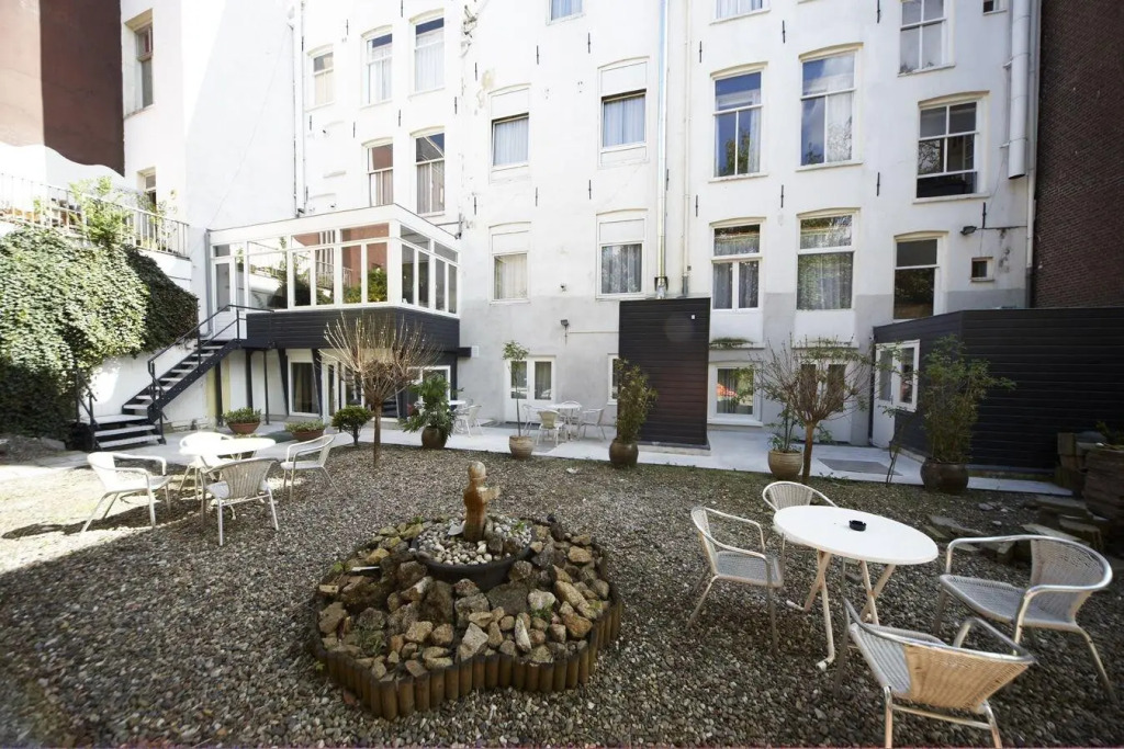 Hotel Blyss
