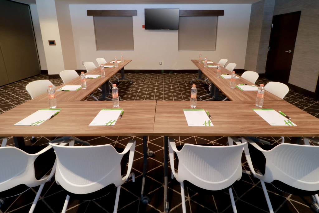 Holiday Inn & Suites Monterrey Apodaca Zona Airport, an IHG hotel