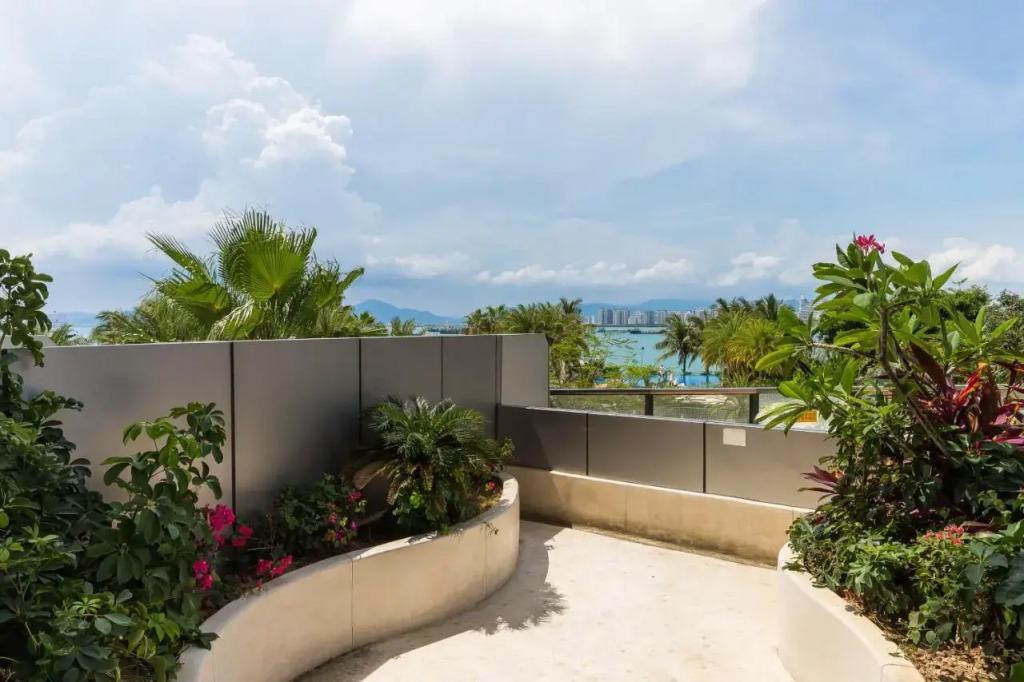 Sanya phoenix island yuejia holiday apartment