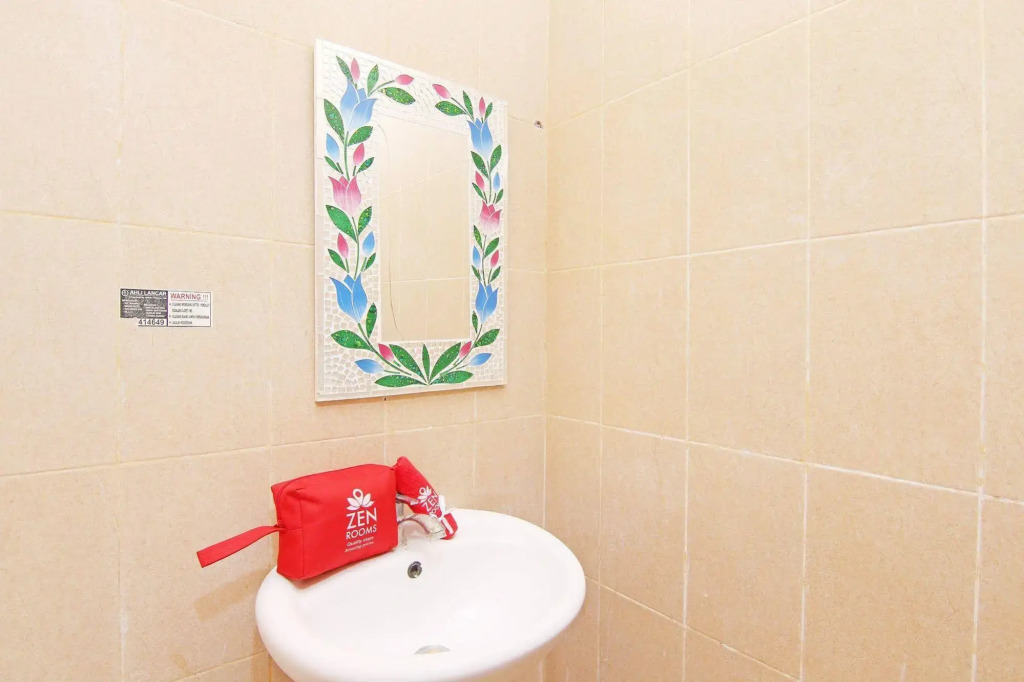 Gong Corner Guest House 2