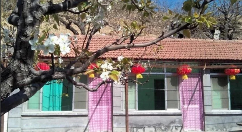 Mutianyu Great Wall Zheng Yang Farm House