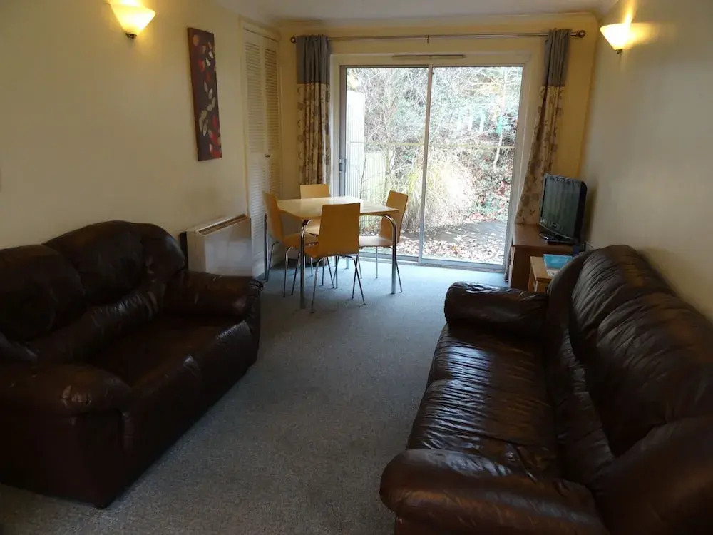 Longmynd Hotel