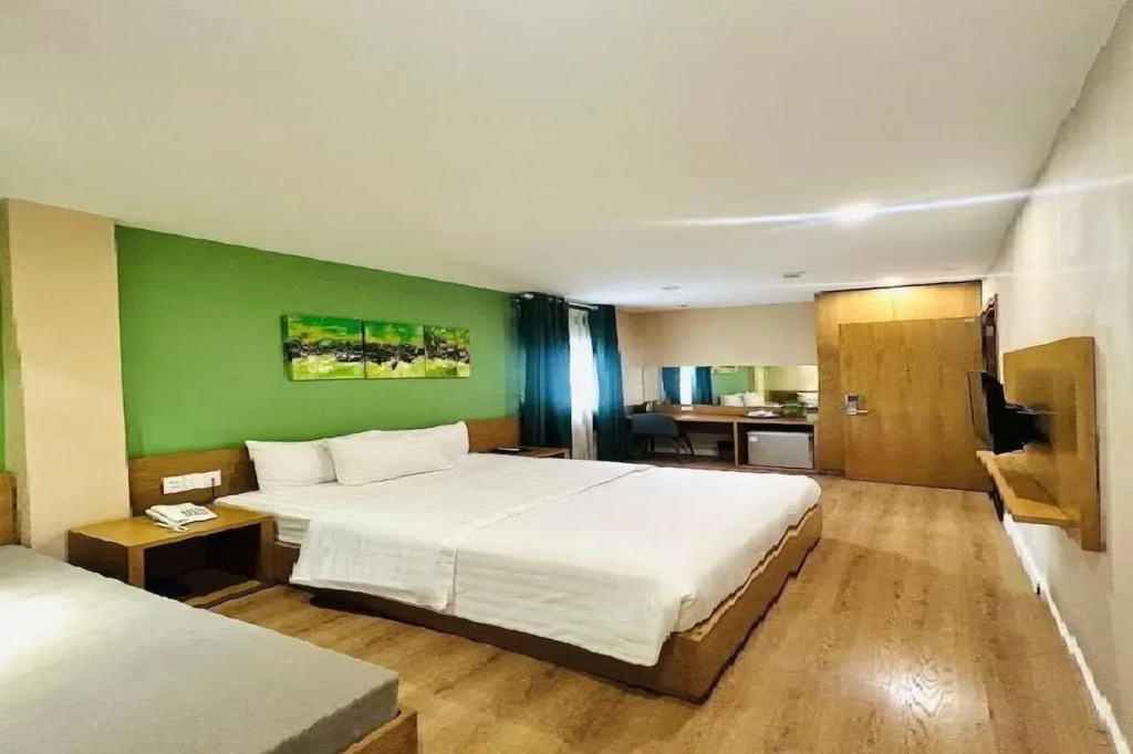 A25 Premium Hotel - 142 Bùi Thị Xuân