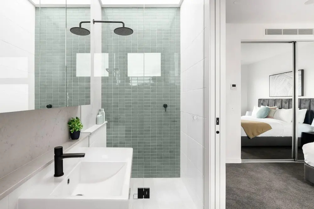 Docker Street Apartments by Urban Rest