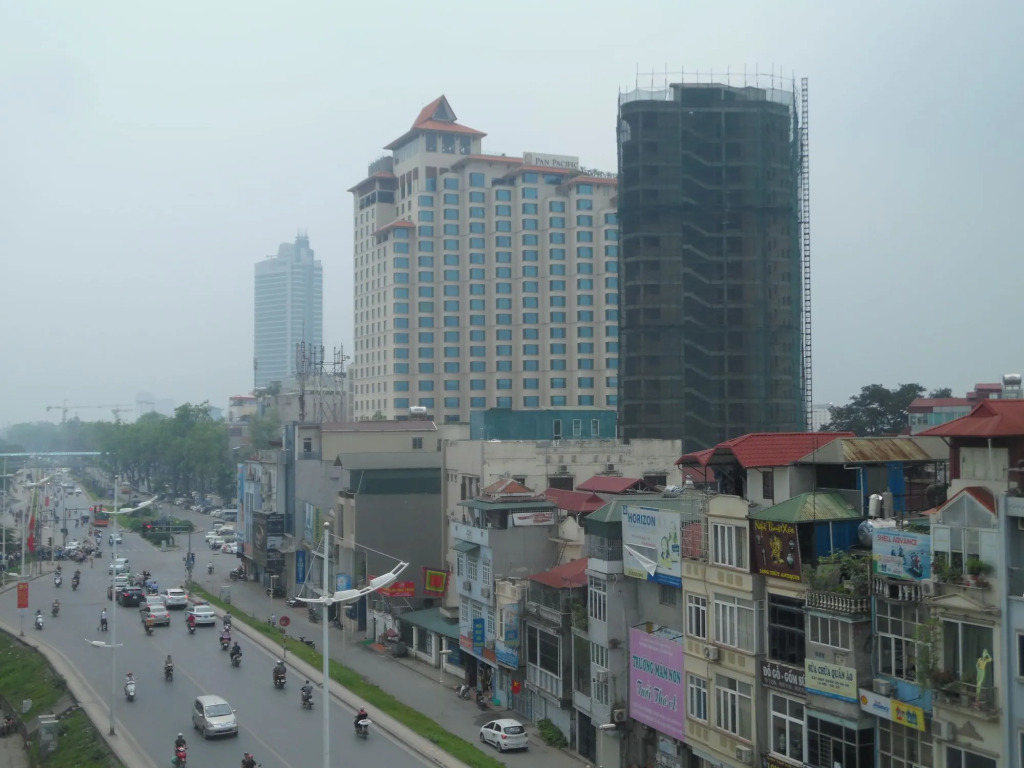 The Royal Hotel Near West Lake