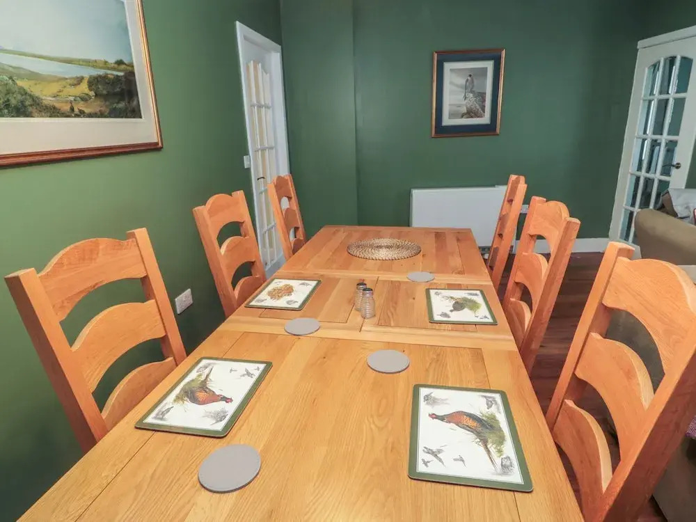 Salmon Cottage
