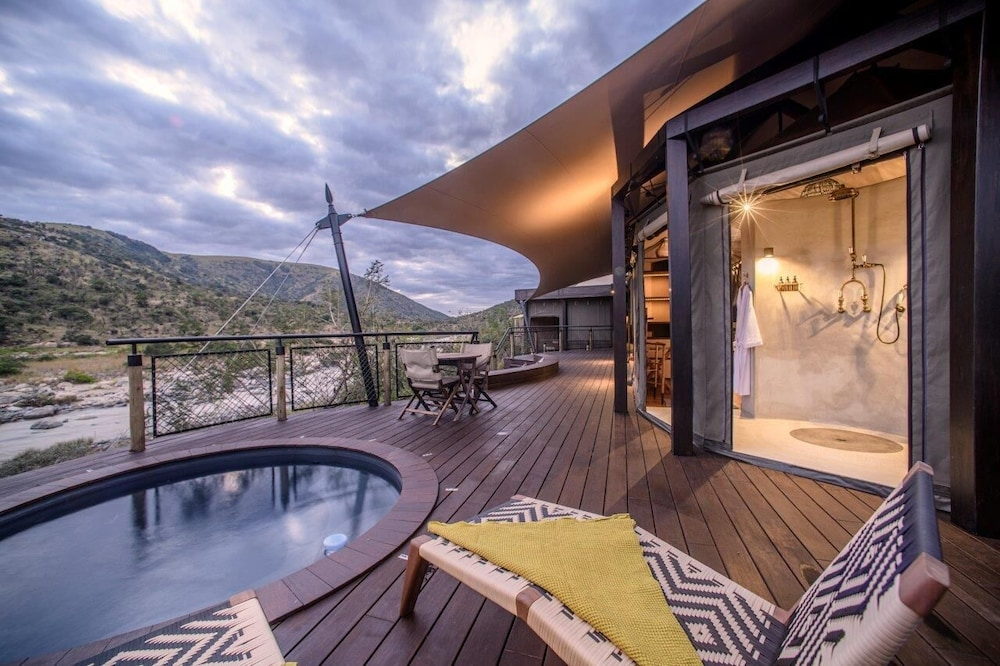 Madwaleni River Lodge - Babanango Game Reserve