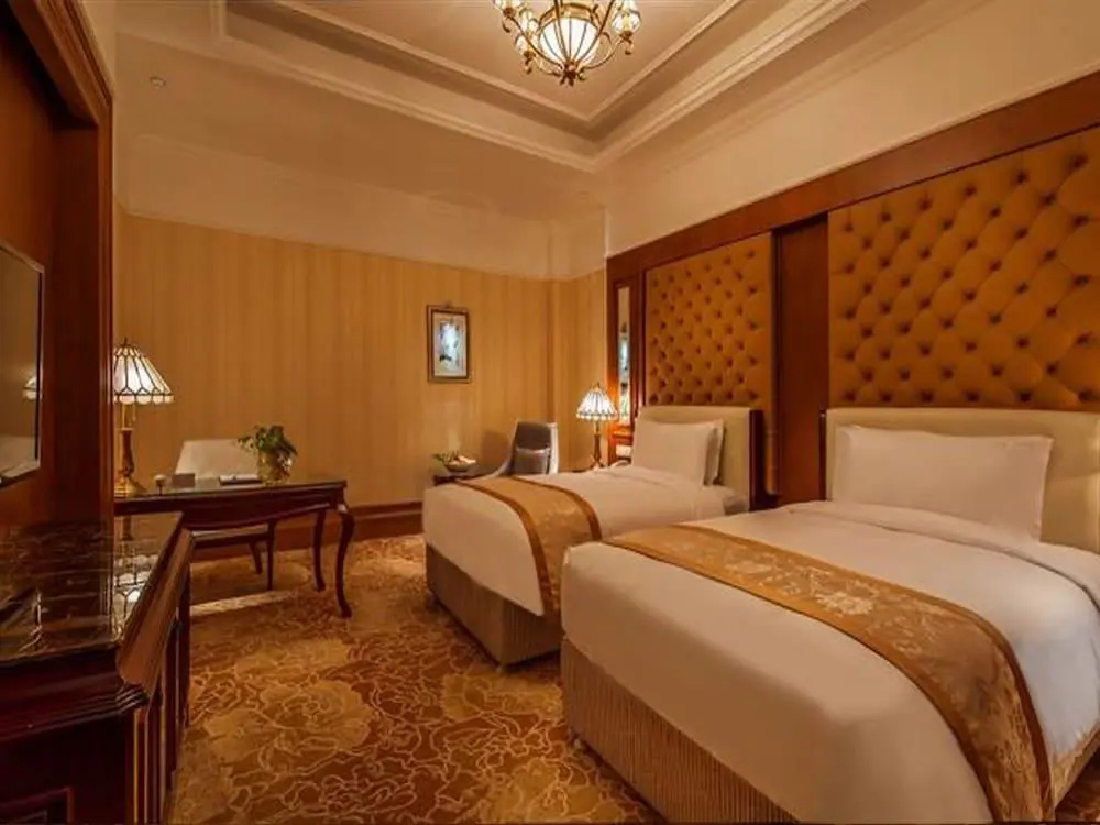 Chongqing Auwi Hotel