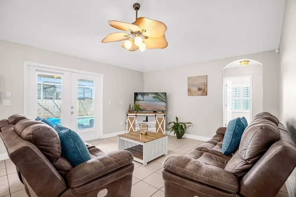 Upstay Waterside Home with Pool and Hot Tub