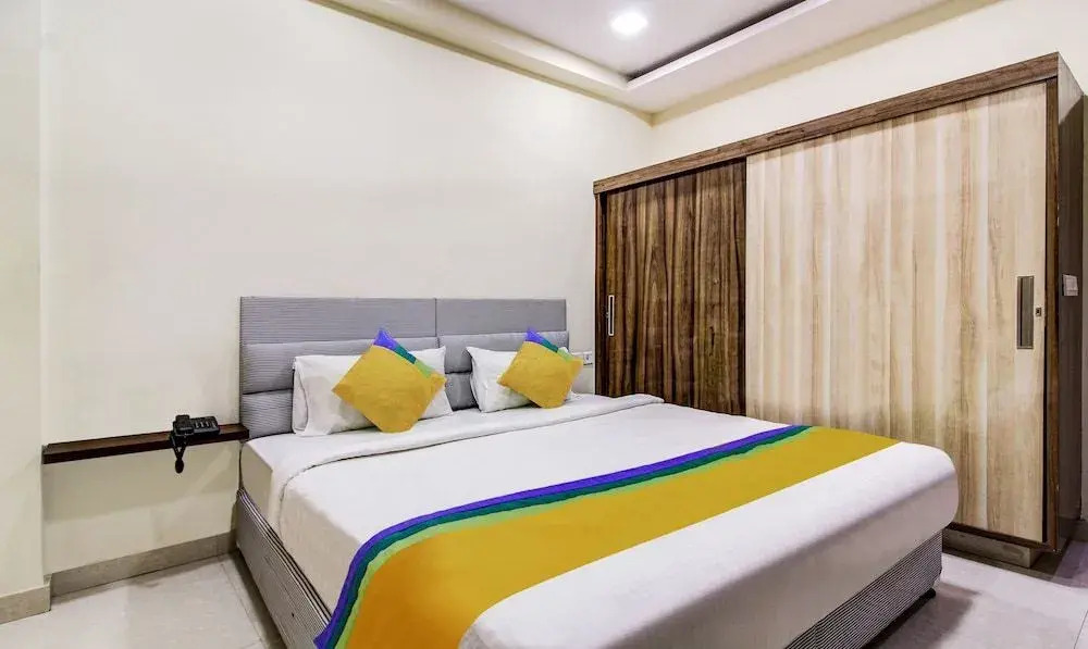 Treebo Trip Ovolo Suites
