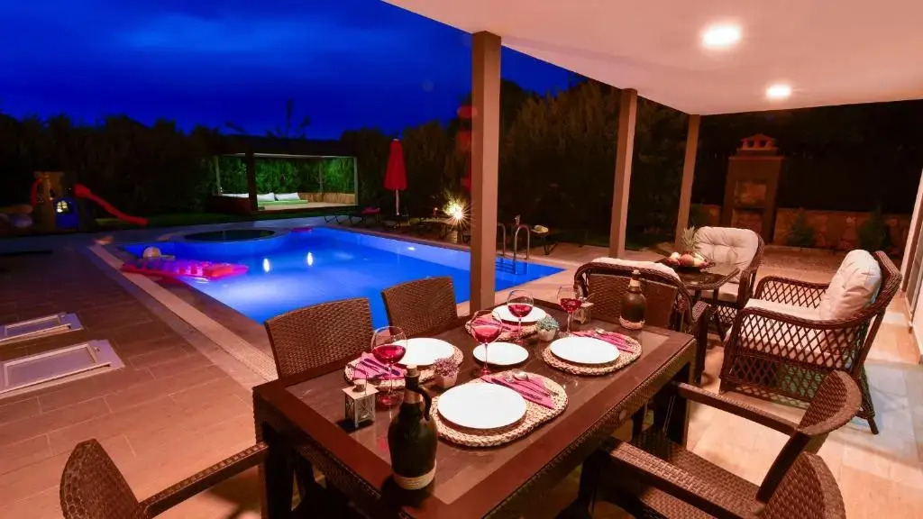 Blue - 4 Bedroom Holiday Villa in Hisarönü