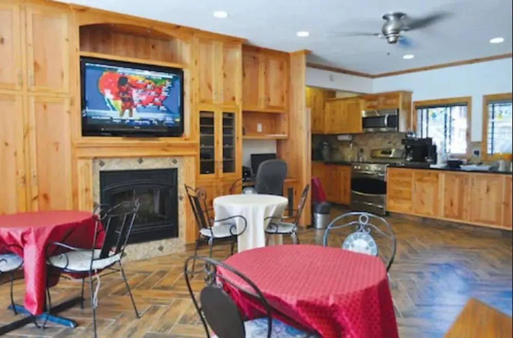 Stardust Lodge