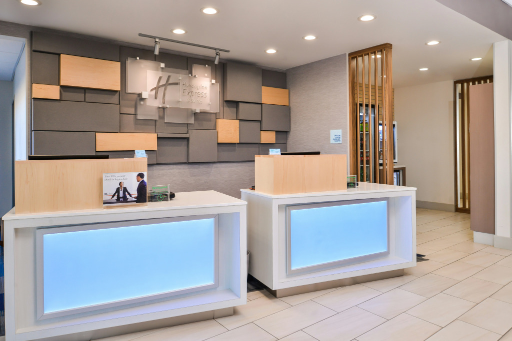 Holiday Inn Express & Suites - Van Horn by IHG