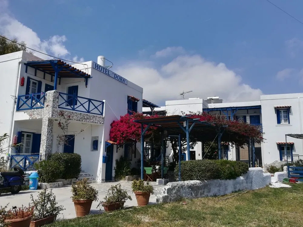 Doras Studios & Apartments