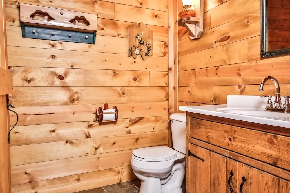 Bear Den Too - Hiller Vacation S 2 Bedroom Cabin