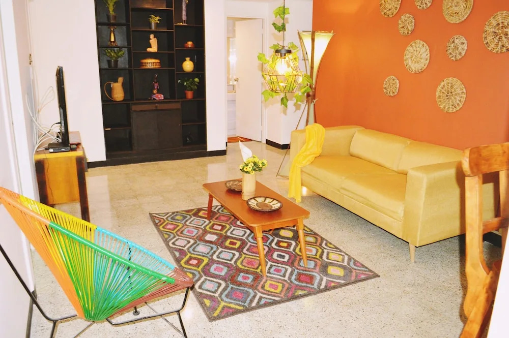 Africa house-Casa Hotel Laureles-La70