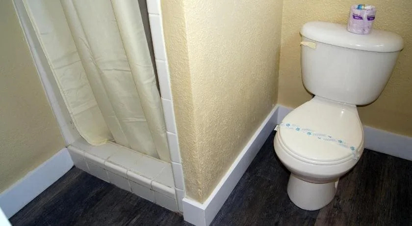 Penny Saver Inn