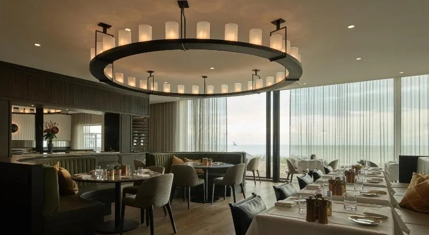 Hotel de Blanke Top