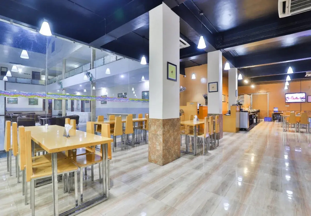 Infocity Club And Resort By OYO Rooms