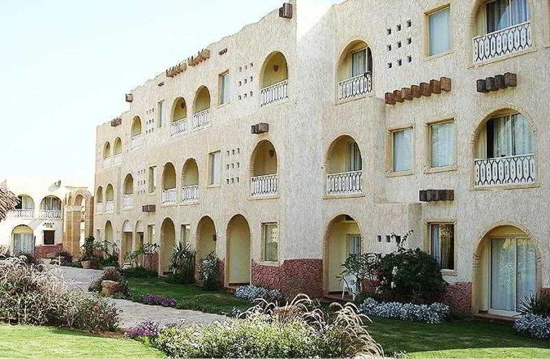 Gardenia Plaza