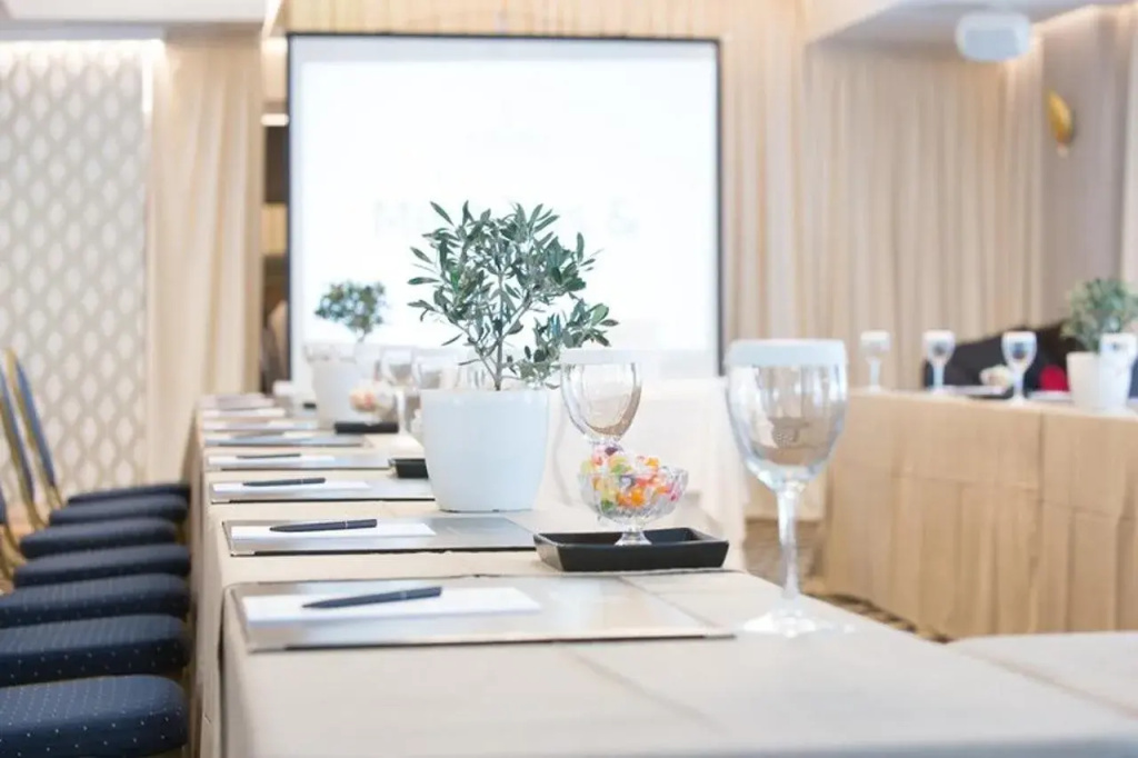 St George Lycabettus Lifestyle Hotel