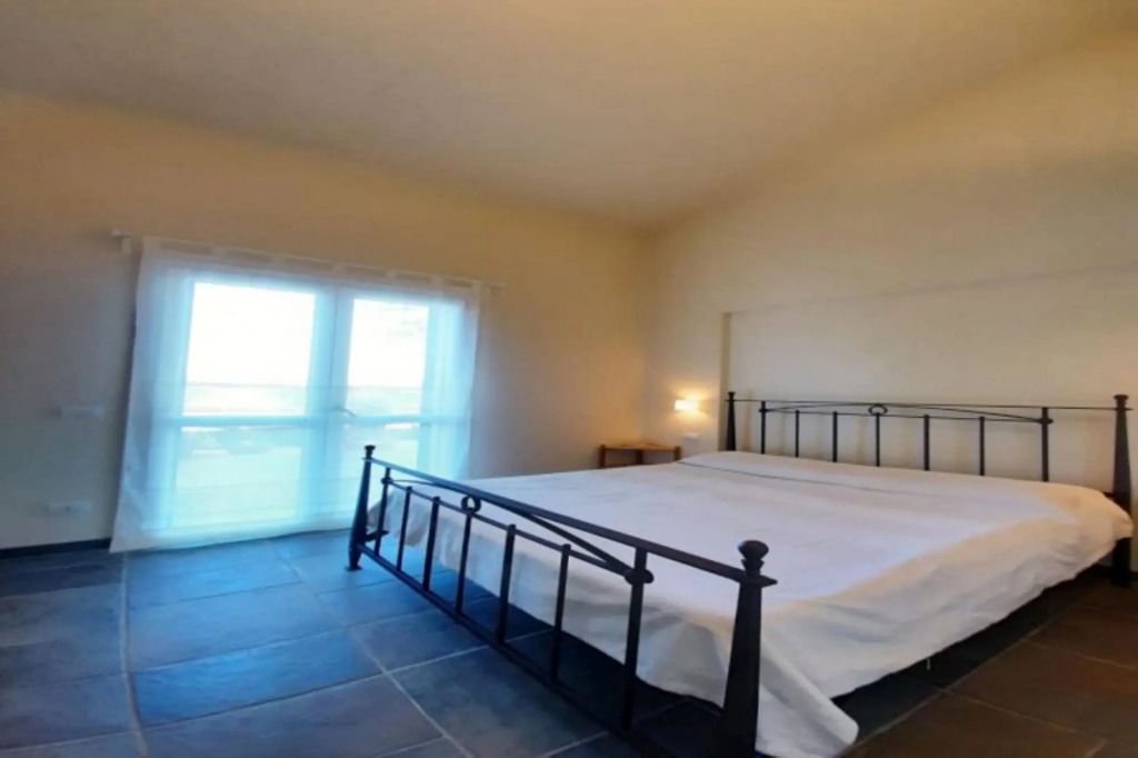 Villa Geko well furnished and immersed in a 4000 m2 park in Straccoligno-VILLA GEKO
