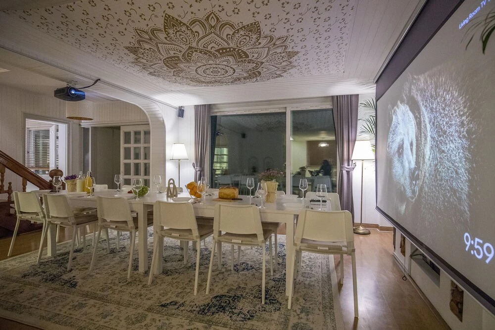SG Tailored Service Home 5 Min Walk from Metro
