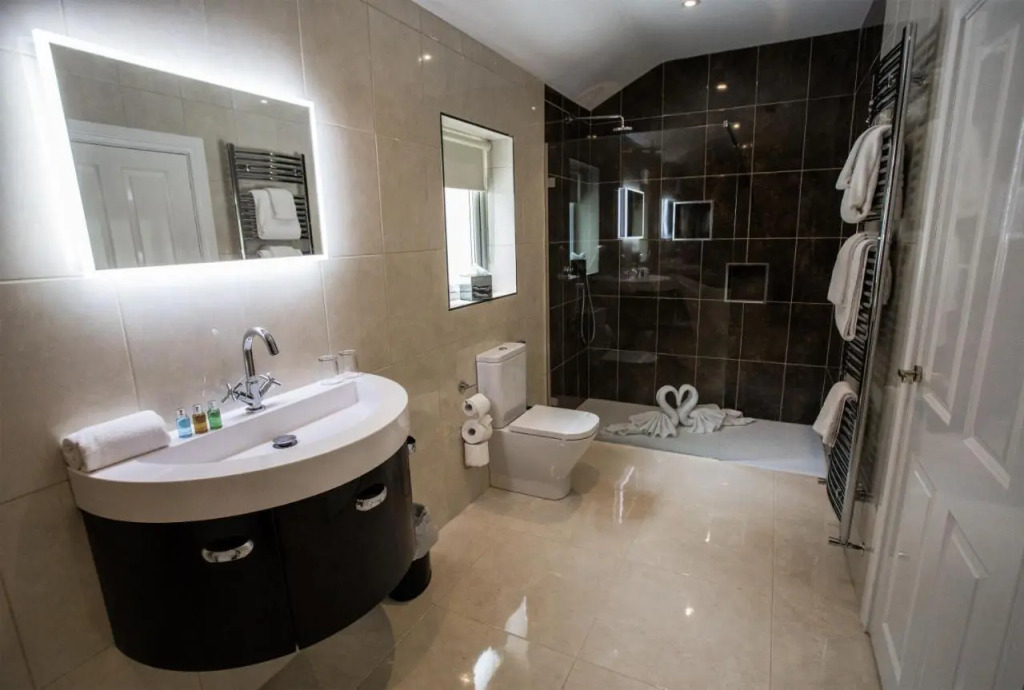 Tullyglass House Hotel