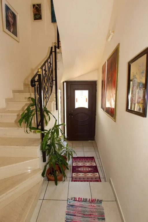 Kostas Apartment Very Near to Amoudara Beach
