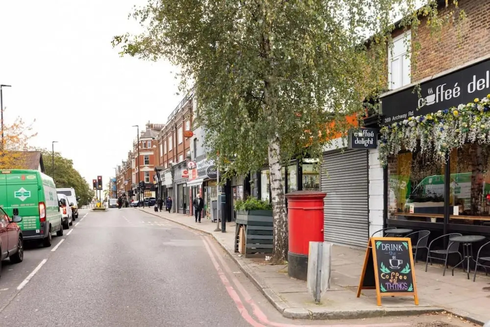 The Highgate Hideaway - Modern Stylish 2bdr Flat