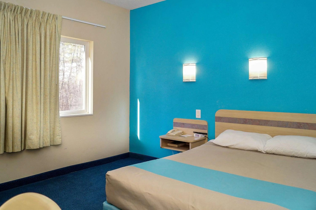 Motel 6-Peterborough, ON