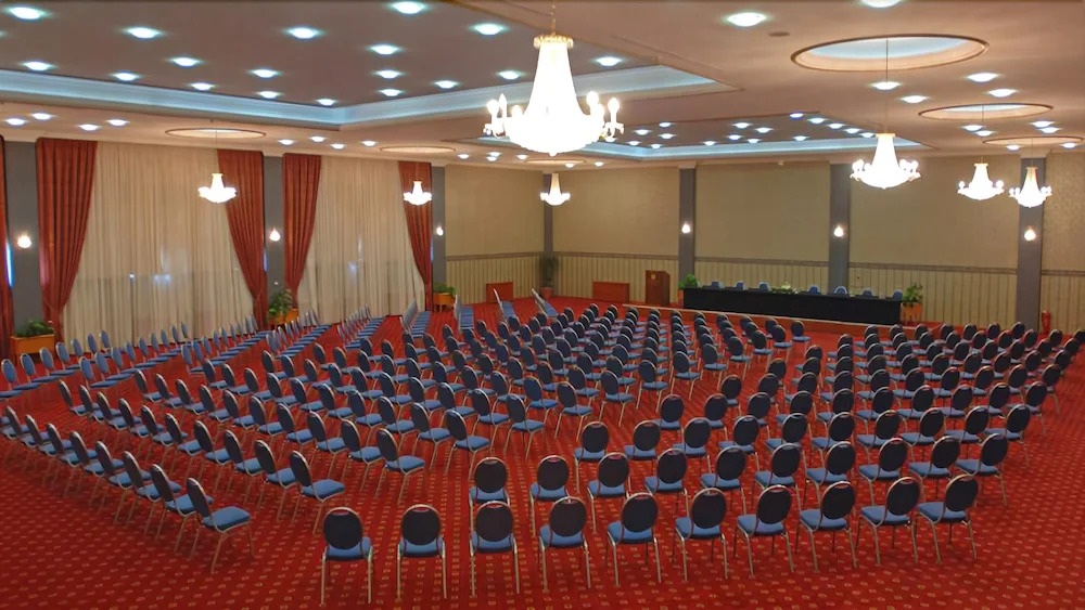 Отель Aleksandar Palace