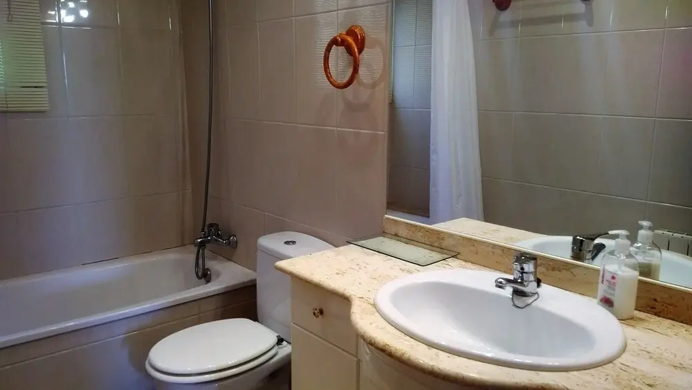 Villa elegante con piscina