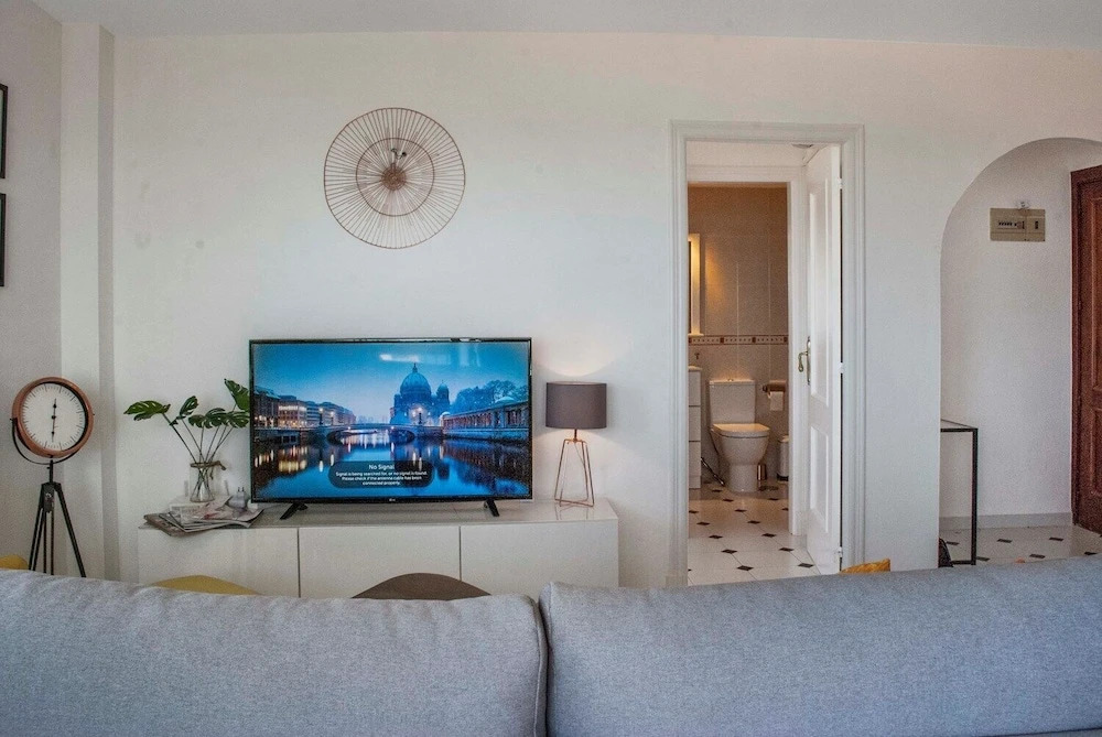 Riviera del Sol Apartment SeaView and Pool WIFI Near Beach Ref 75