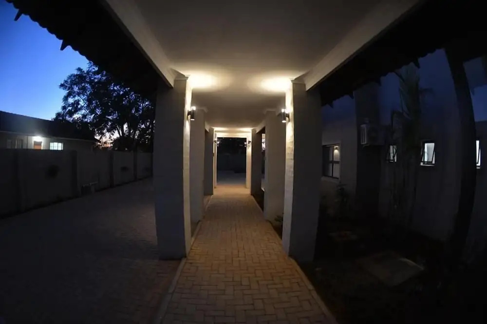 Regent Hotel Kgale