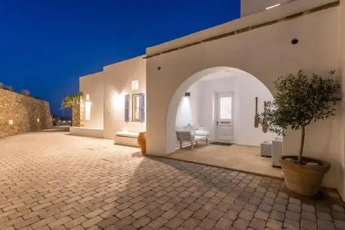 Villa BluEros - Private 8-Bedroom Estate with 100m Infinity Pool & Helipad, Syros